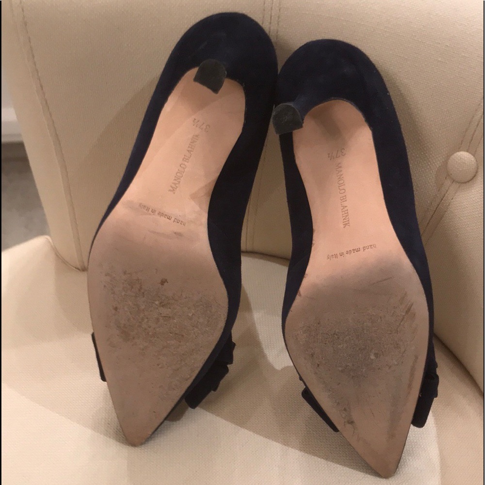 Manolo Blahnik suede pumps - Picture 5 of 6